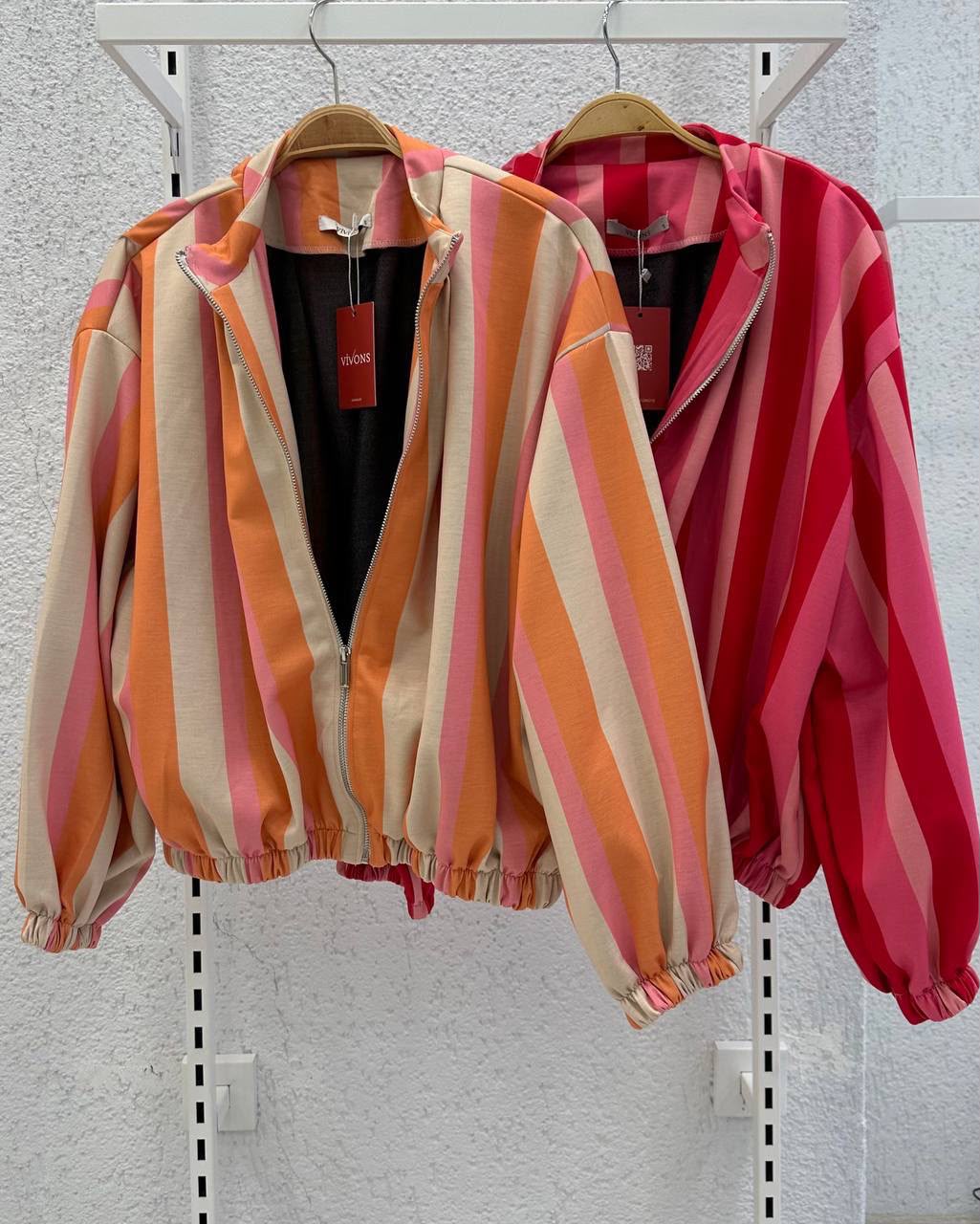 ✨ Xhaketë Sportive me Zinxhir Lunea Fashion – Koleksion Color Block