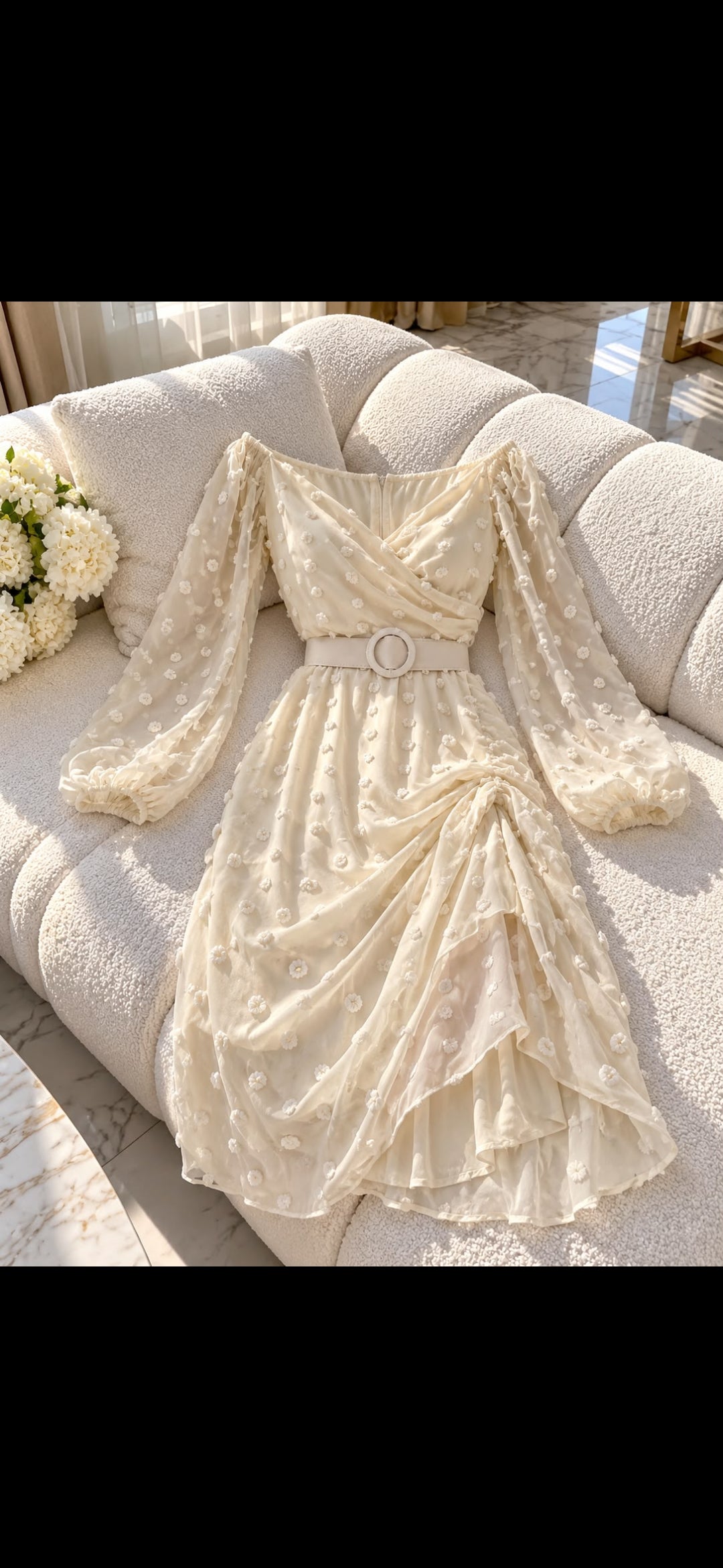 Fustan Elegant Femrash me Dantellë, Detaje 3D dhe Rrip në Bel | Stil Romantik Chic